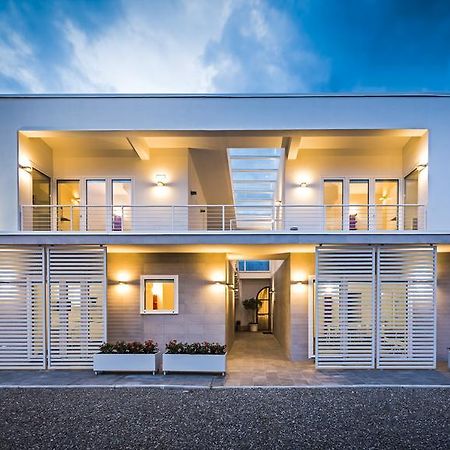 Residence Peloni อาเรซโซ ภายนอก รูปภาพ