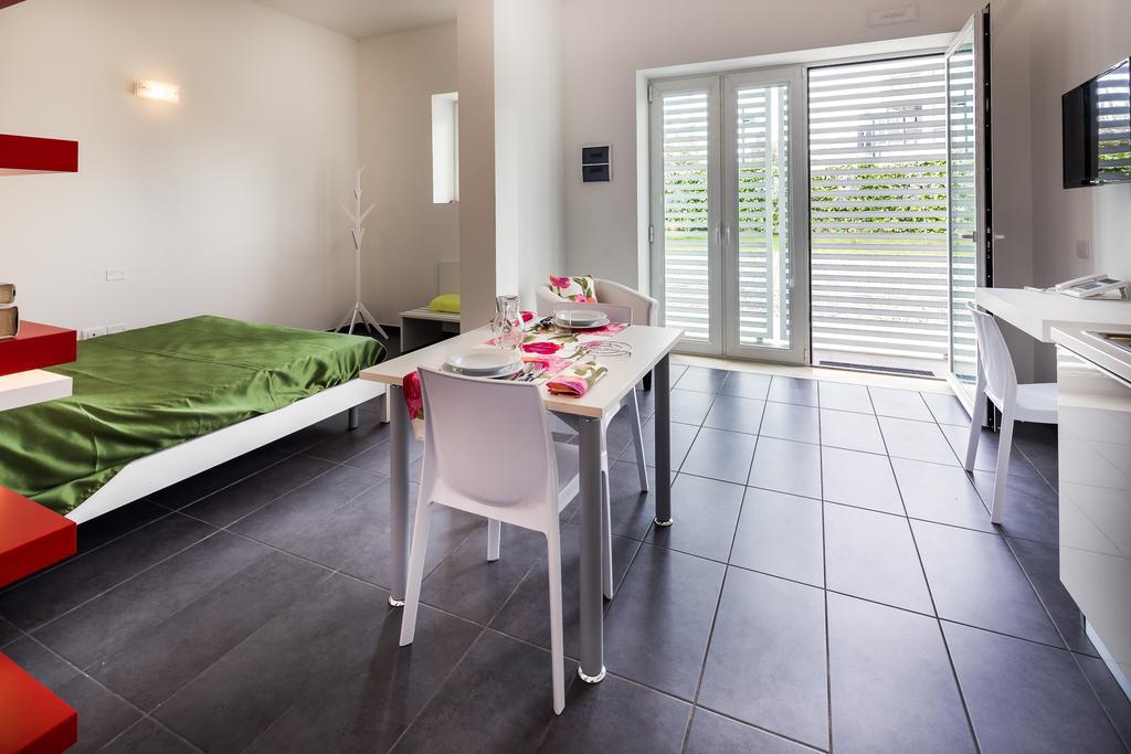 Residence Peloni อาเรซโซ ภายนอก รูปภาพ